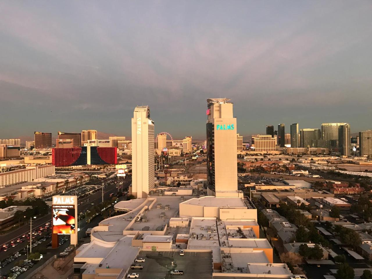 Palms Place - 27th Floor Strip View Studio Aparthotel Las Vegas Buitenkant foto